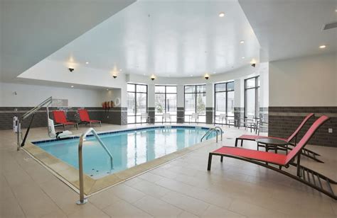 hampton inn kenwood|Hotel Amenities .